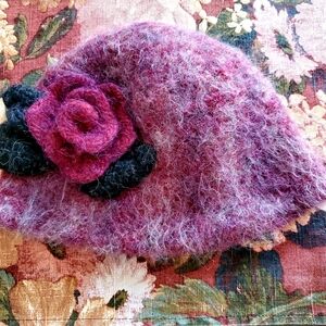 Women's Purple Handcrafted Wool Hat With Floral Detail